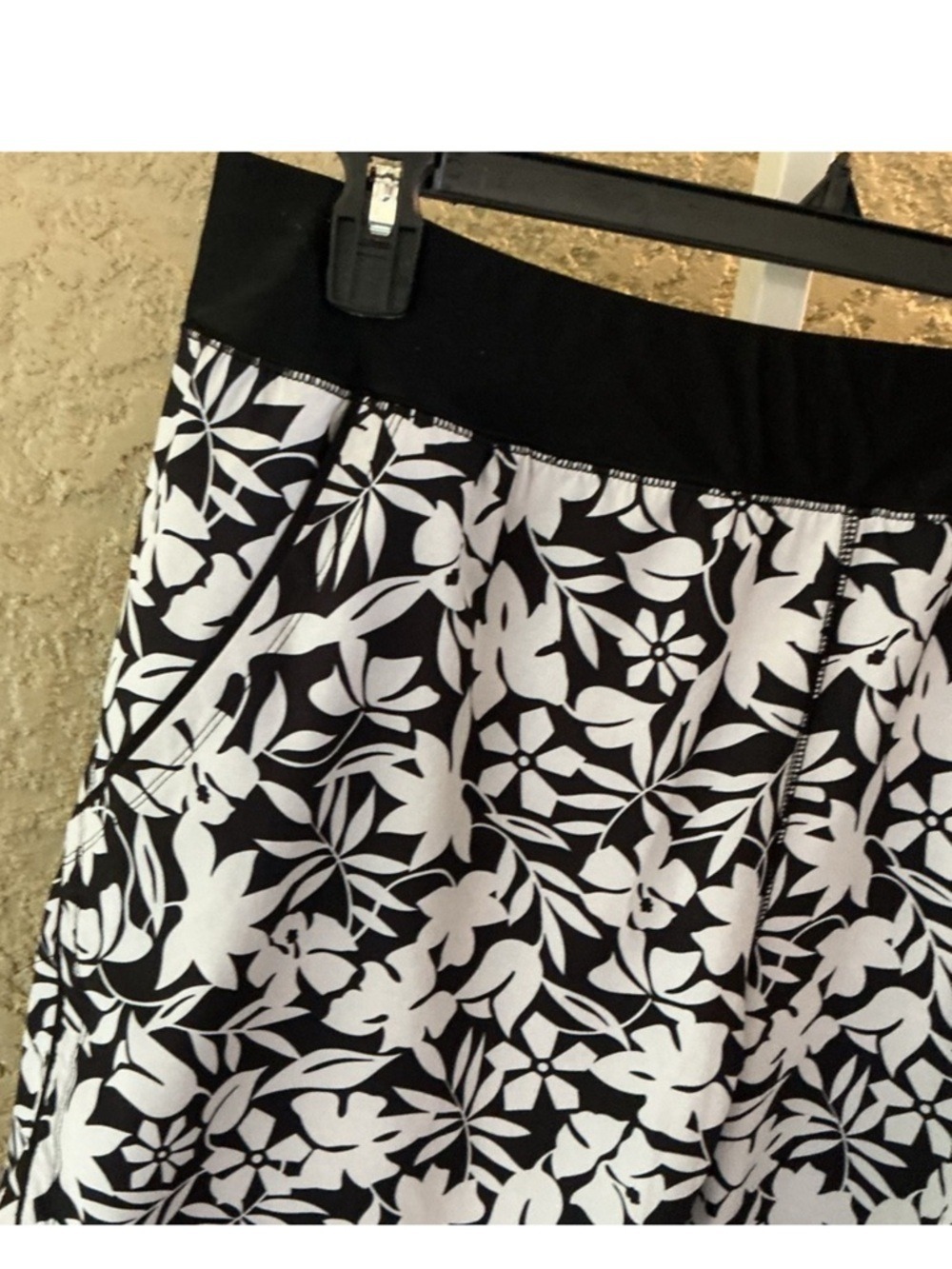 Lands’ End Women’s Quick Dry Swim board Shorts black white tropical print 18 - Picture 6 of 12